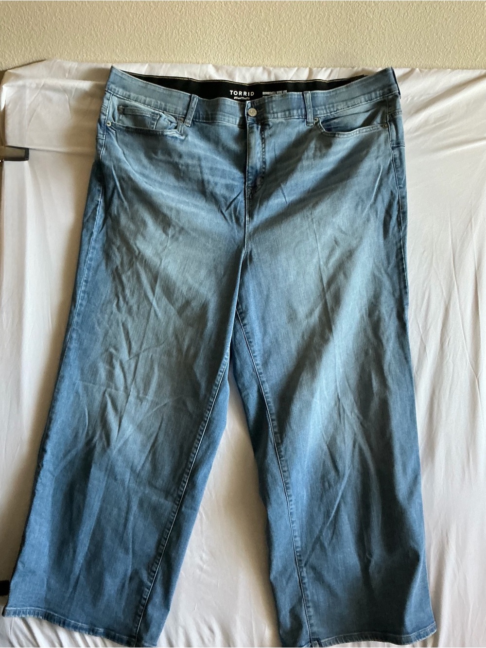 torrid Light Wash Wide Leg Jeans - Pale Blue